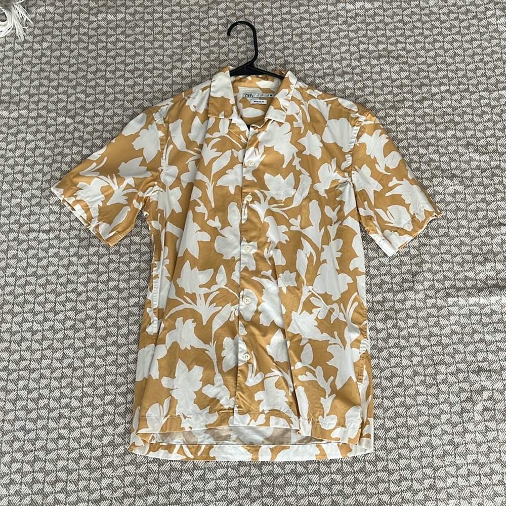 Zara Yellow Shirt (S)